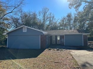 619 Pineview Ct, Hinesville, GA 31313