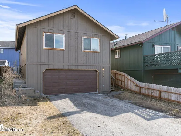 130 Sorcerer Ct, Anchorage, AK 99518
