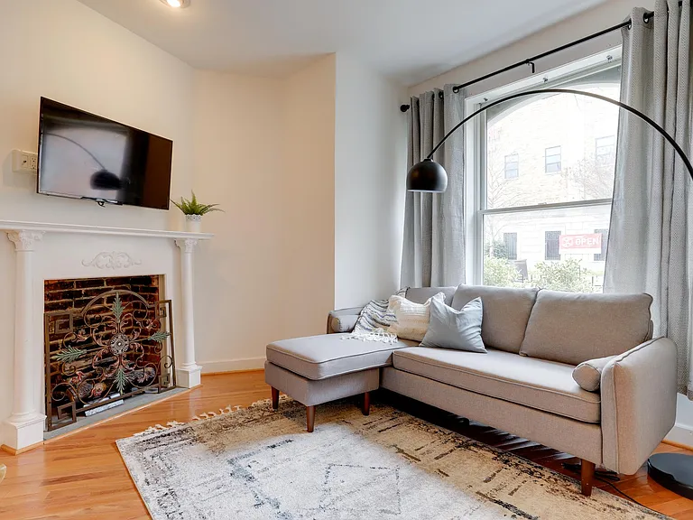 1702 Florida Ave NW — Photo 3