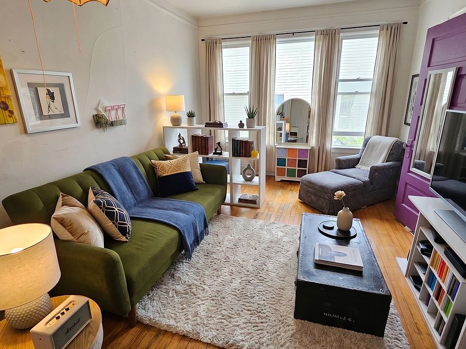 1st image of 427 State St #3