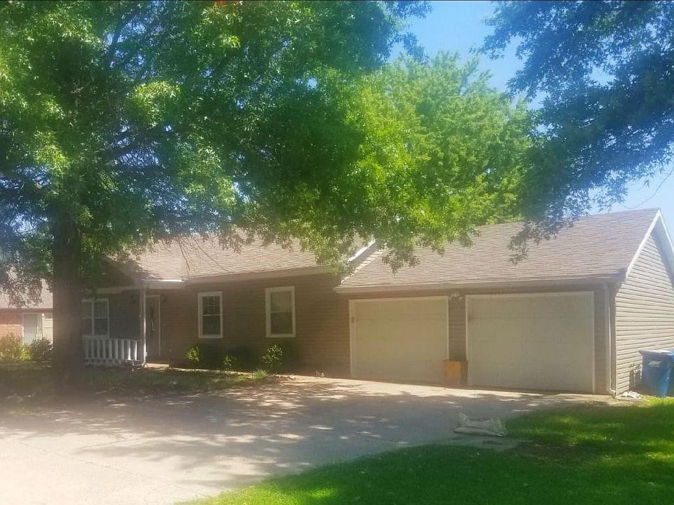 1st image of 7816 W Saint Martins Blvd