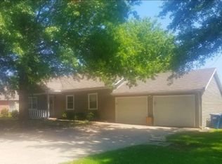 7816 W Saint Martins Blvd, Jefferson City, MO 65109