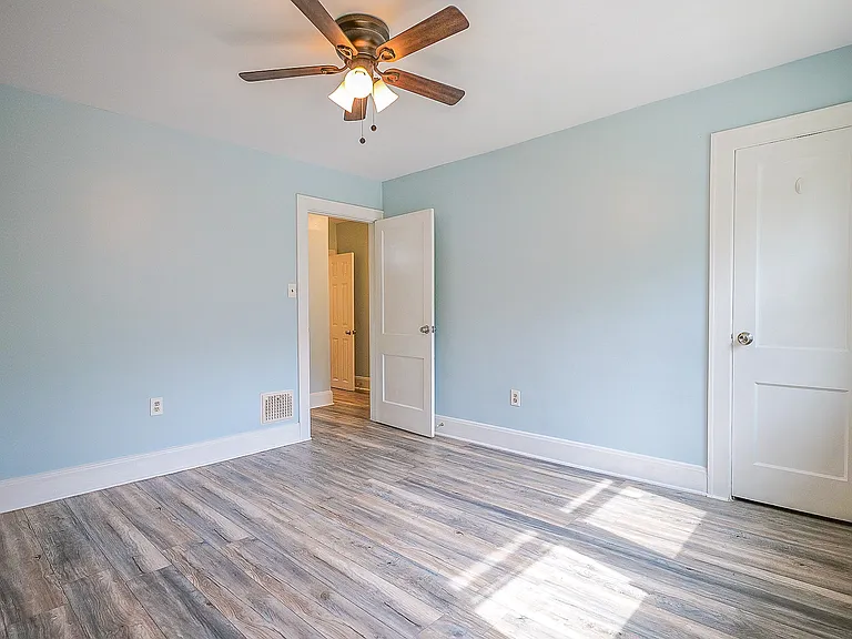 2745 Enslin St — Photo 15