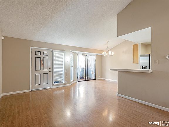 3rd image of 255 Kenbrook Cir