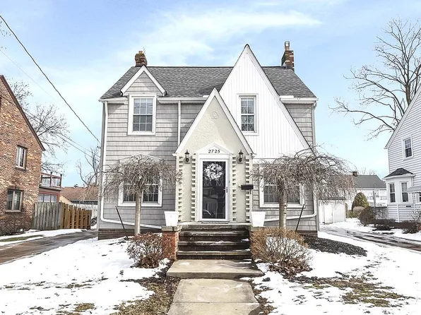 2725 Lakeview Ave, Rocky River, OH 44116