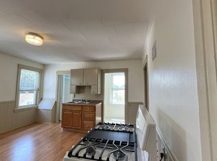 2 Thenius St APT 1, Worcester, MA 01607