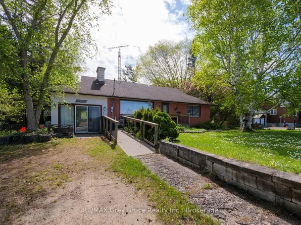 515 Princess St, Georgian Bluffs, ON N0H 2K0
