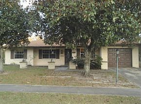 1st image of 421 Marion Oaks Dr