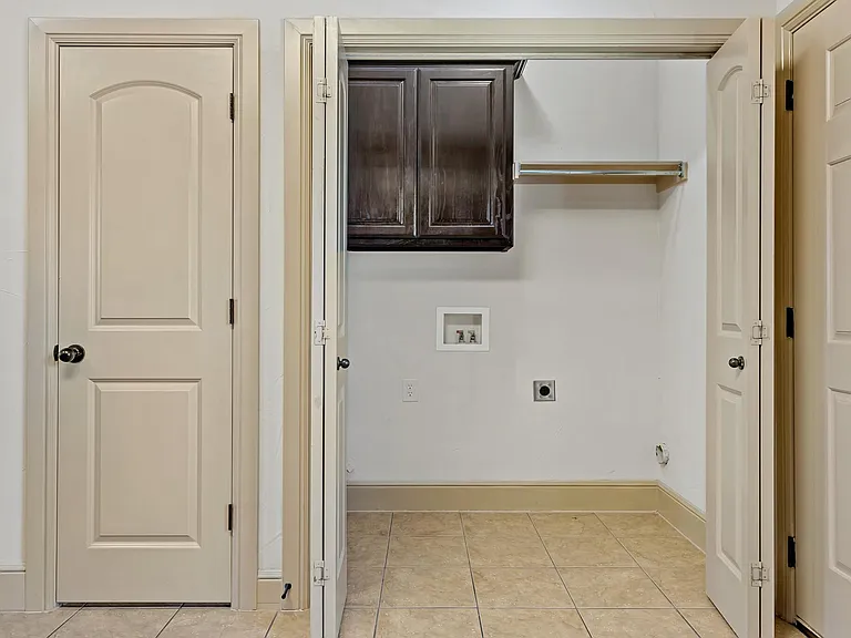 11118 Marion Rd #400 — Photo 16