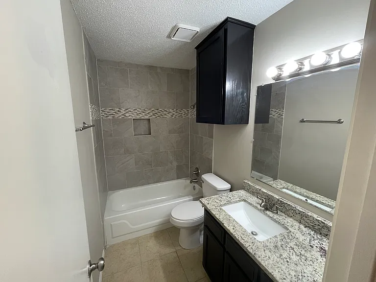 104 Oakwood Ln — Photo 21