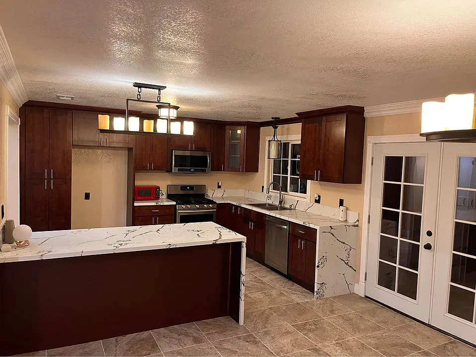 De Jur St, Brea — Photo 2