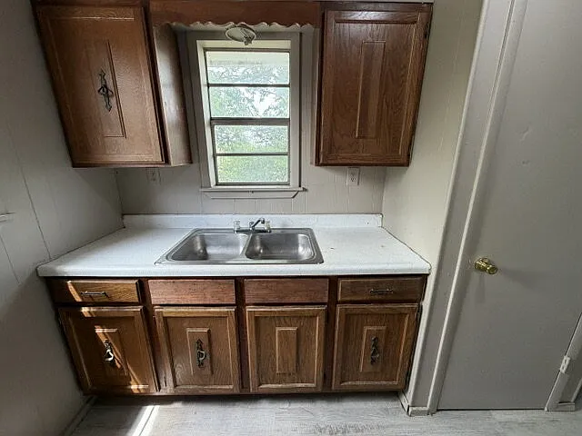 813 N University St #7 — Photo 6
