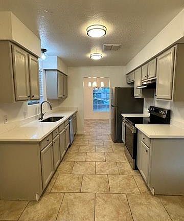 5th image of 335 Ridgewood Dr