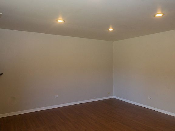 3rd image of 9818 Bianco Ter APT C