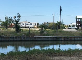 128 Teal Rd, Rockport, TX 78382