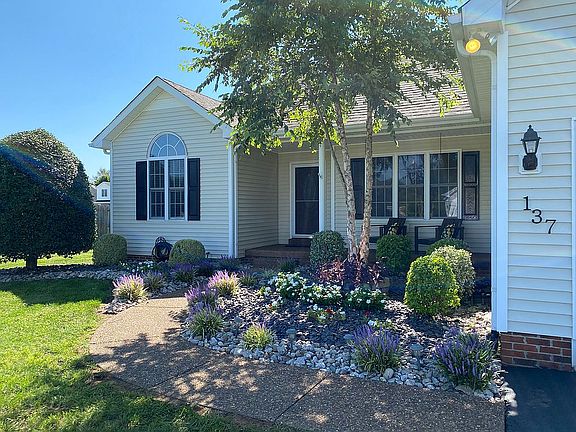 3rd image of 137 Kempton Ct