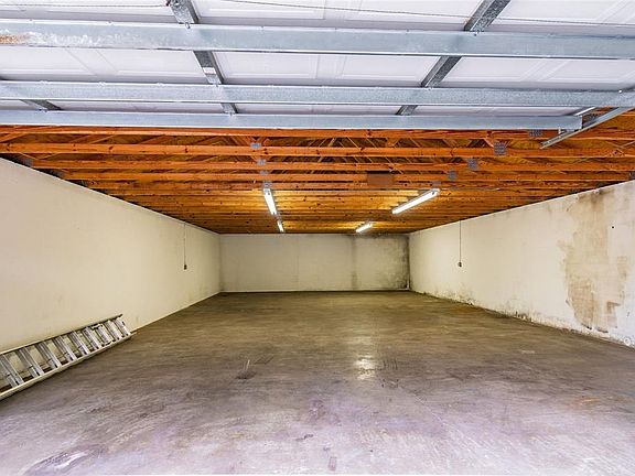 4th image of 6604 Cathedral Oaks Dr