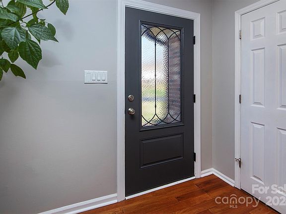 3rd image of 3100 Plentywood Dr