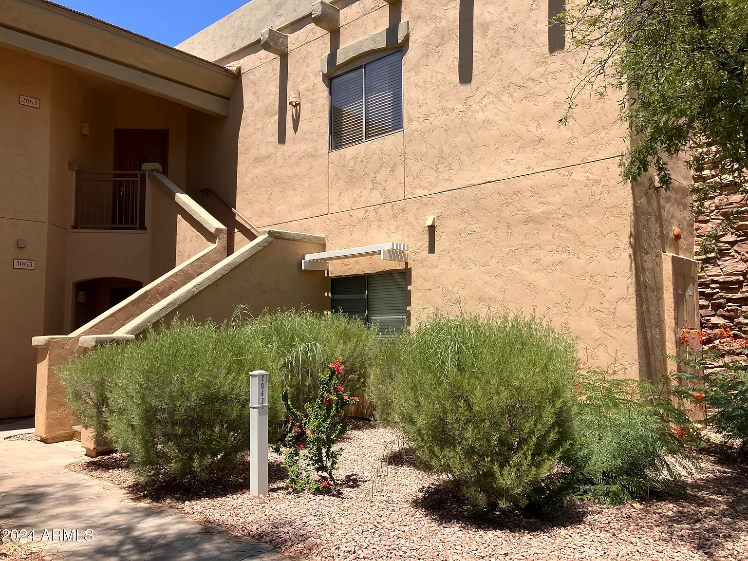2 bed, 2.0 bath, 1298 sqft, $2,300 — Photo 1