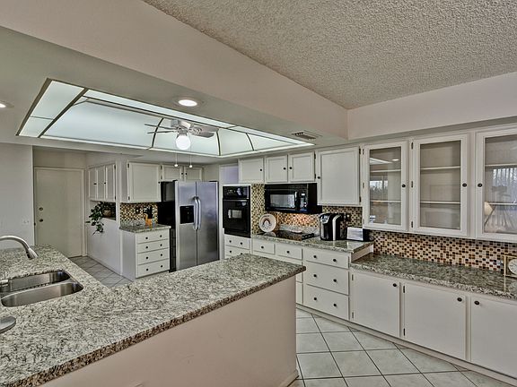 4th image of 13423 W Castle Rock Dr