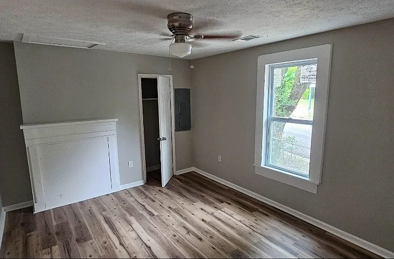 2408 5th Ave — Photo 12