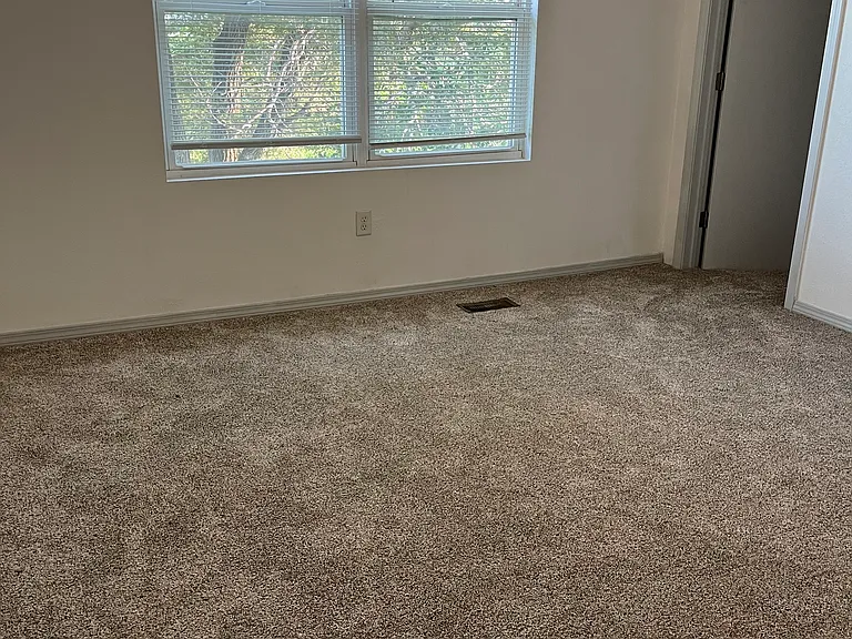 218 W School St #2 — Photo 15