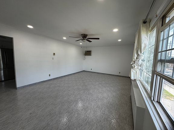 4th image of 92 N Central Ave Floor 2