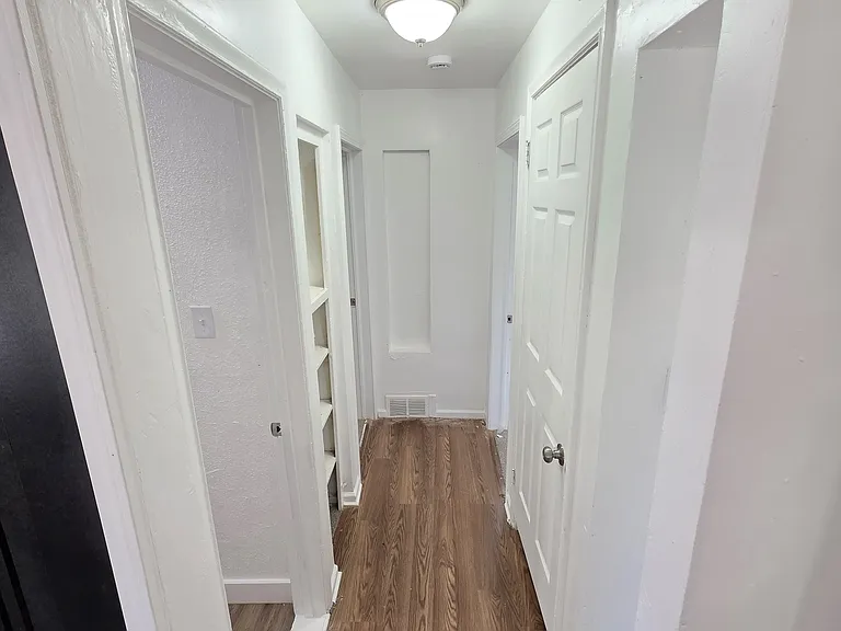 15770 Stansbury St — Photo 20
