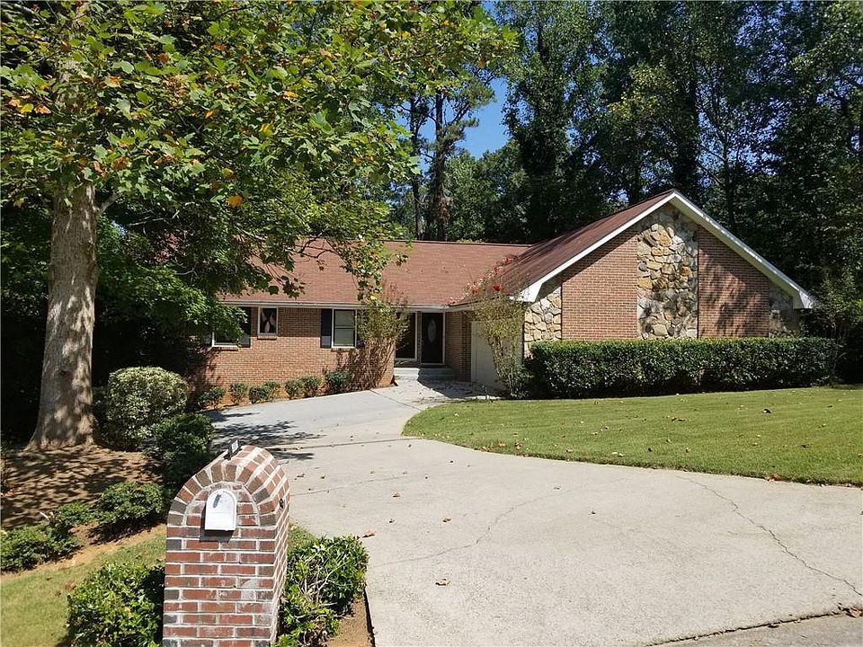 1st image of 4665 Stonehenge Dr