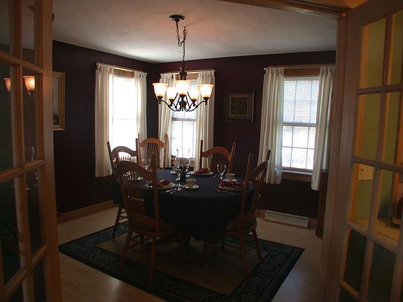 5th image of 160 Eric Dr