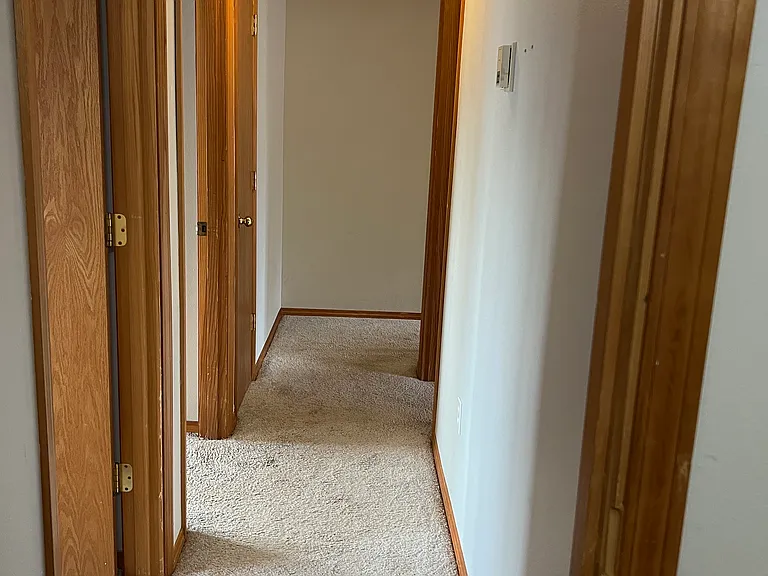 8611 NE 27th Cir — Photo 12