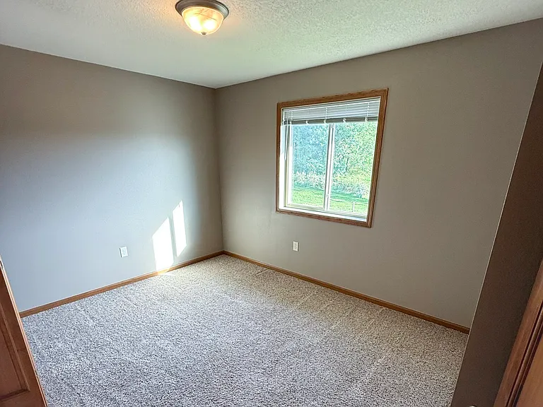 1219 3rd St E #7 — Photo 8