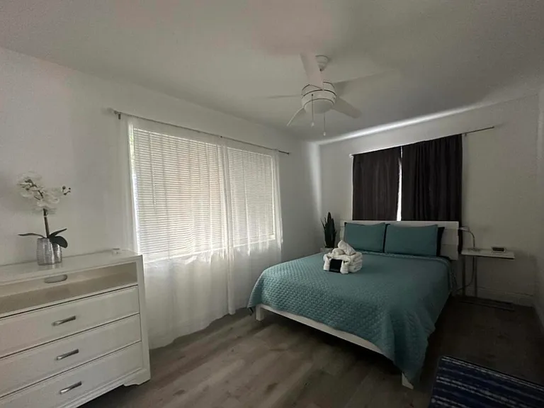 116 SE 9th Ct #1-2 — Photo 6