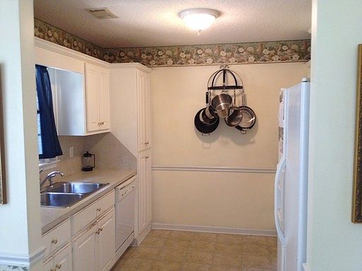 2nd image of 82 Lee Road 2086