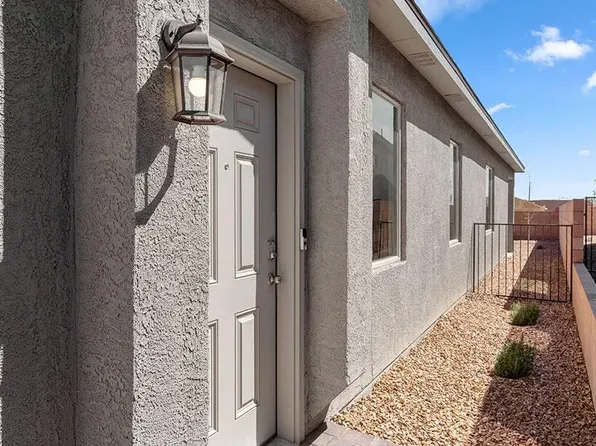 2704 Halfmoon Way SW, Albuquerque, NM 87121