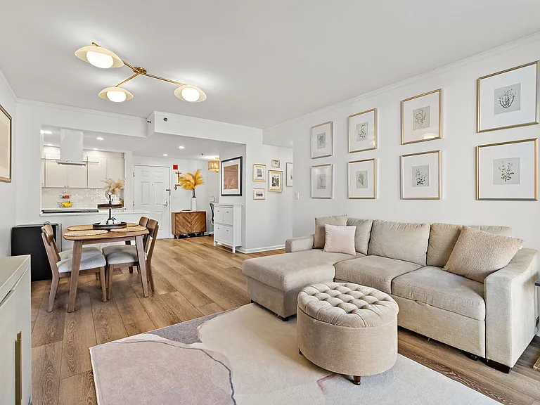 2 Constitution Ct #814R — Photo 15