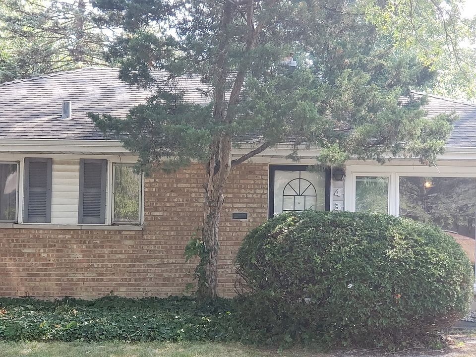 1st image of 437 Navajo St