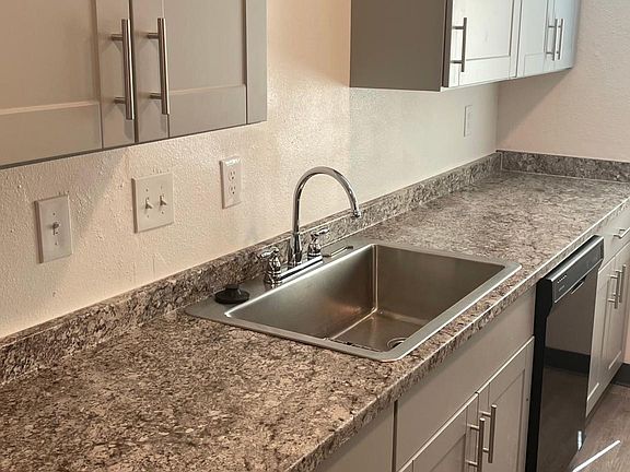 4th image of 5049 E Lane Ave #202