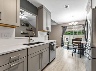 817 SE East Ct, Bentonville, AR 72712