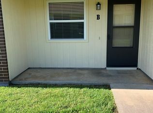 903 SE G St #B, Bentonville, AR 72712
