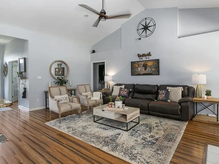 125 Coldsprings Dr — Photo 9
