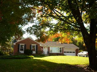 994 Country Club Rd, York, PA 17403