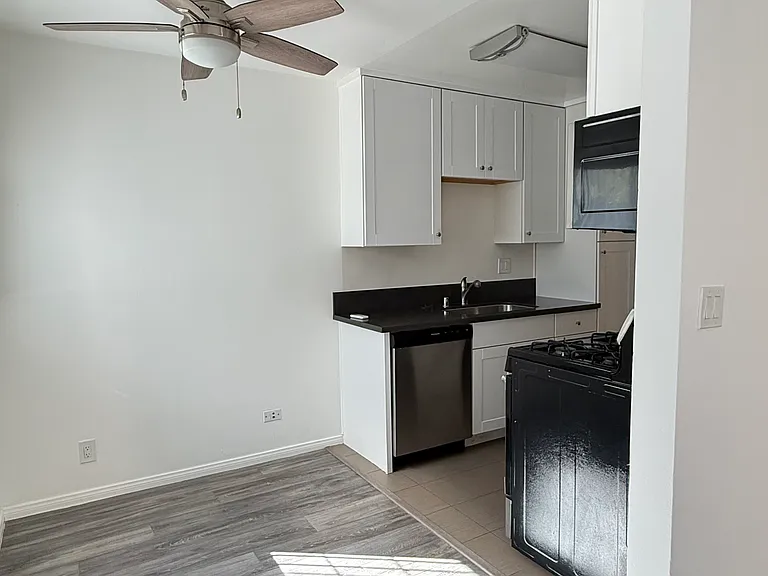 4679 Orion Ave #2 — Photo 11