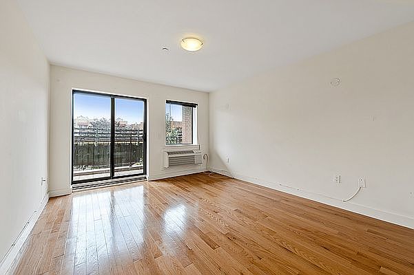 1st image of 31-35 31st St Unit 308