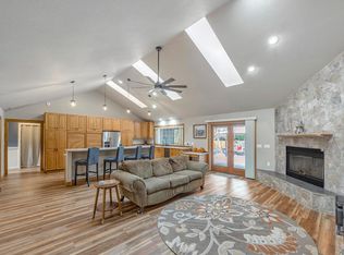 2546 Hershey Ct, Santa Rosa, CA 95403