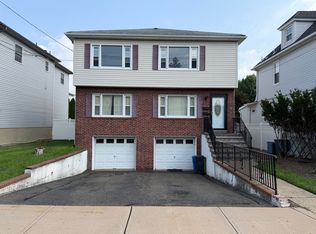 60 Hazelton St, Ridgefield Park, NJ 07660