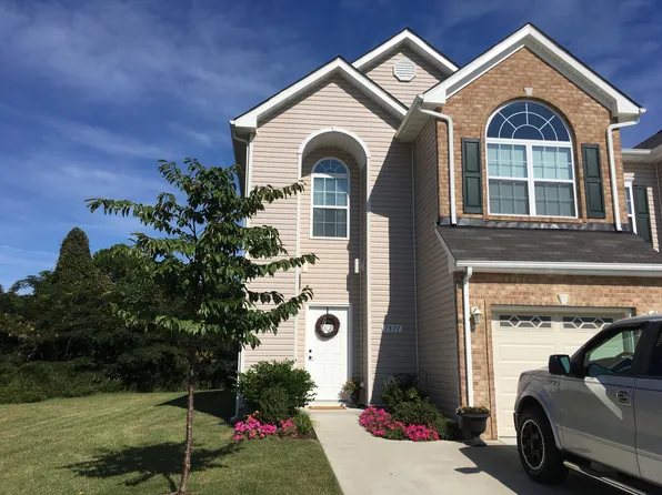 7571 Villa Ct, Gloucester Point, VA 23062