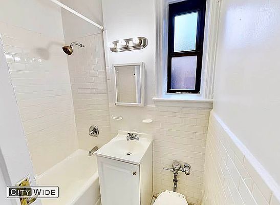 5th image of 302 E 49th St APT 3W