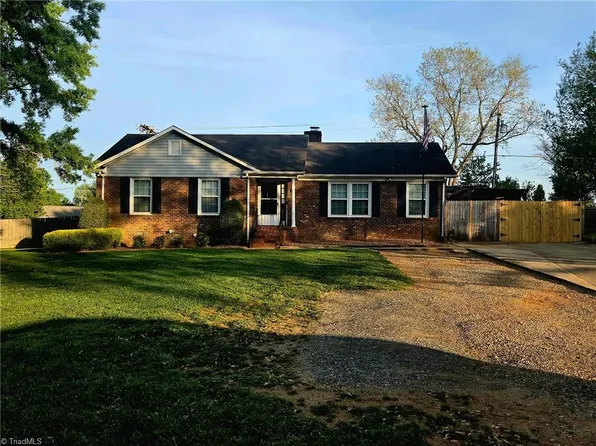 5236 Hicone Rd, Mc Leansville, NC 27301