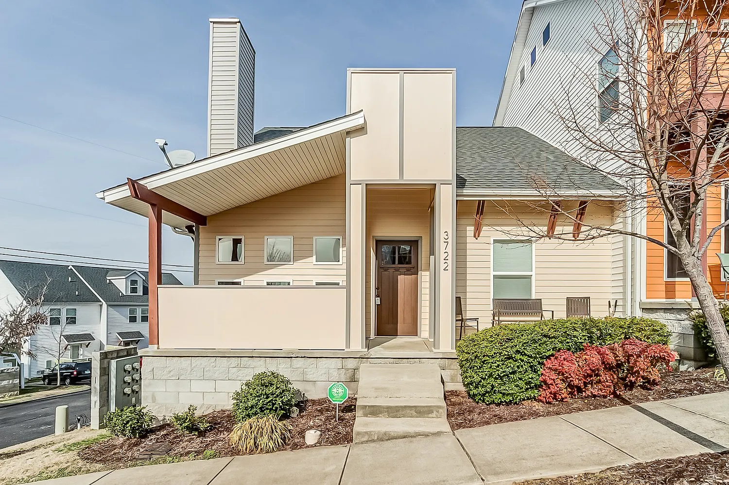 3 bed, 1515 sqft, $2,195 — Photo 1